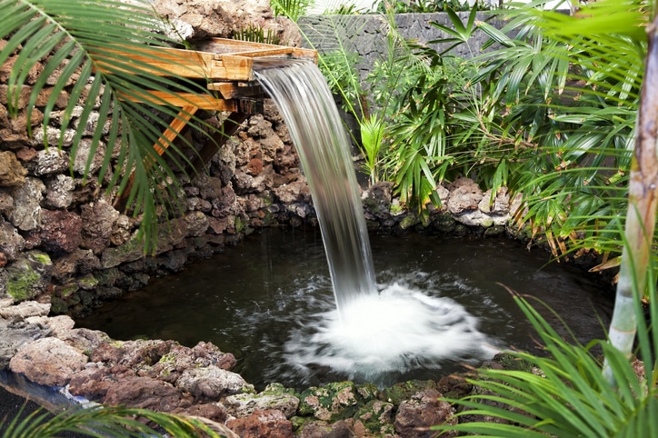 4 Beautiful Water Features to Add to Your Backyard 2